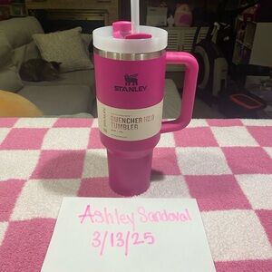 Stanley Pink Quencher H2.0 Tumbler 40oz Fuchsia
